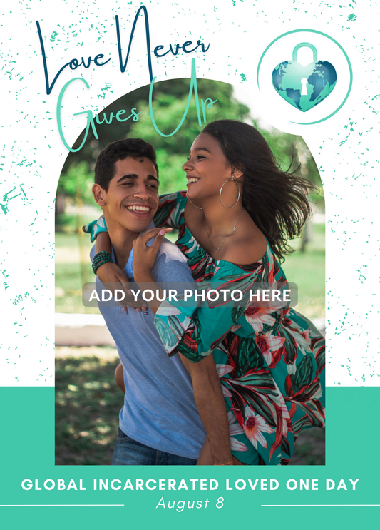 Love Never Gives Up (Green) | GILO Day Photo Greeting Card